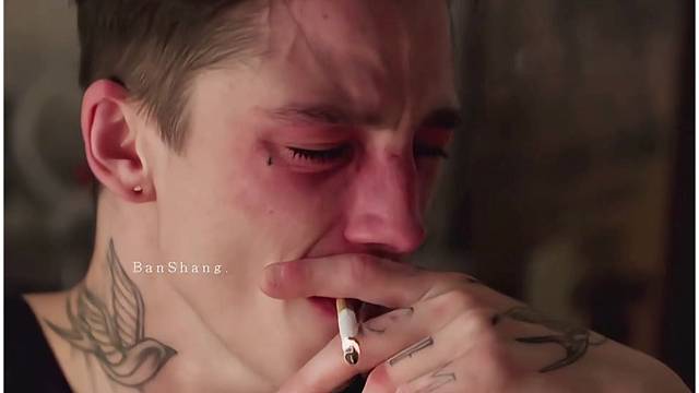 第一集那晚为你哭是真的喜欢你 不止哭一次也不止那一晚