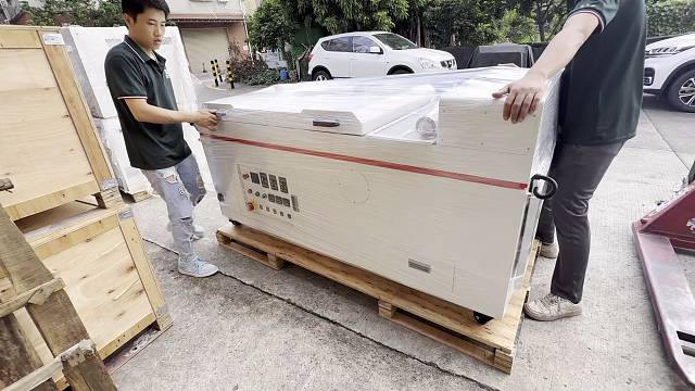 5头DTF网带抖粉机出货中