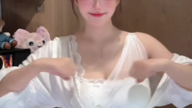 今天心情不好 随机找个人扇一下