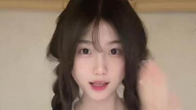 这个衣服真的显得俺头特别大