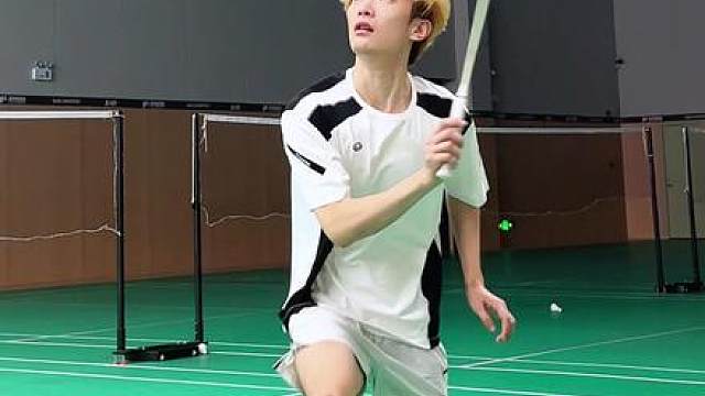 反手总被压制，又抽不出去？过渡看着简单，也有很多细节，来看过渡纠错