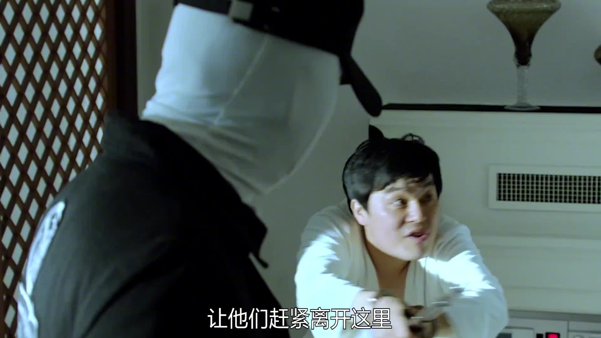 盲人技师给富豪按摩，意外看到可怕一幕！