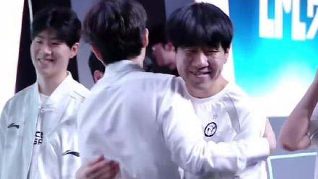 恭喜IG 3:1战胜T1创造奇迹！T1成为首支世界赛17强的队伍