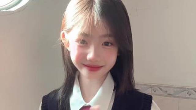 你也偷偷的望着我