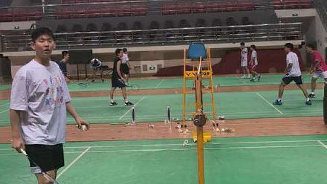 互联网上叫嚣，线下真实还好我赢了。这辈子可太长了 哈哈哈哈