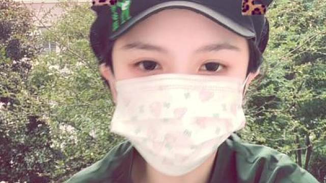 这前奏也太长了 害得我差点摔跤…