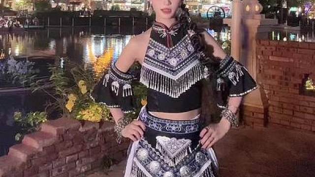 人生从不是一味向前的马拉松，偶尔停下脚步调整呼吸，反而能让前行的每一步都更扎实。