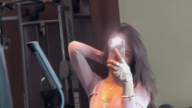 以梦为马，她是不羁的风 翩跹在世间美好里，每一刻，都闪耀着光芒