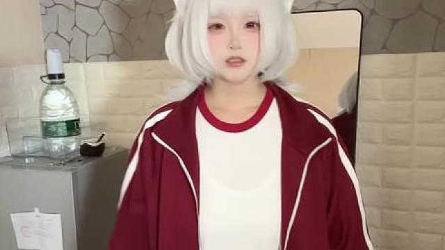 谁点的白毛红瞳体操服！！