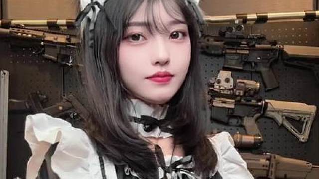 不要被穿着女仆装的姐姐抓到了