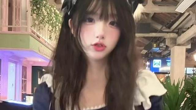 还有一个版本嘿嘿嘿