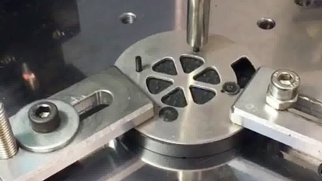 恒友音达超声波  超声波热铆