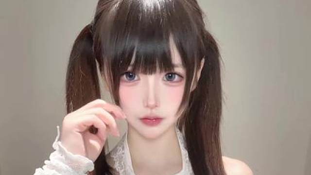 我能嘤嘤嘤 也能冷冰冰