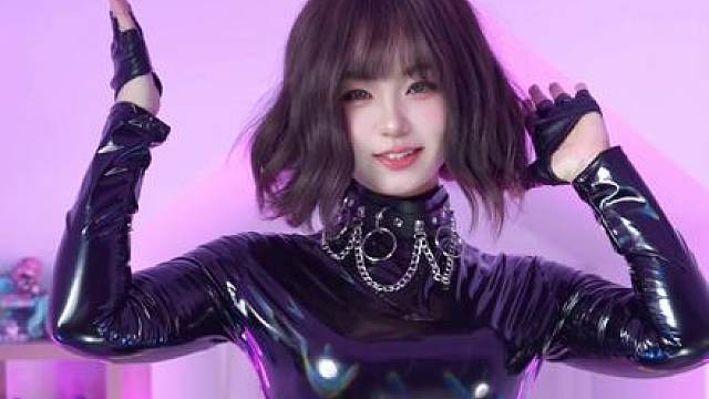 有这样的机器人女友 你几点回家？