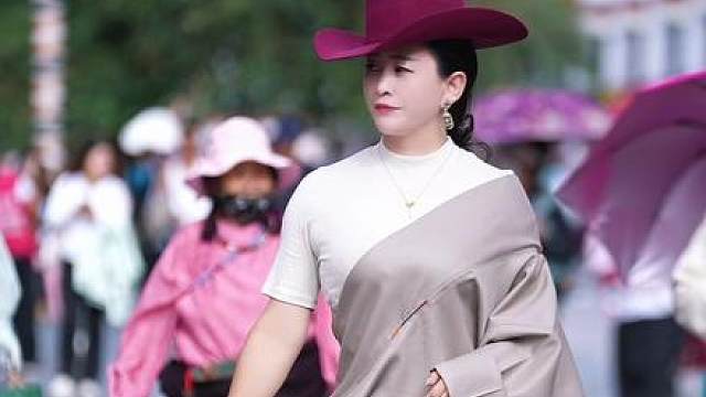 生活的幸福感，不在富足，而在满足，简单点，糊涂点，开心点