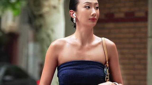 BGM一响，时尚潮人登场。