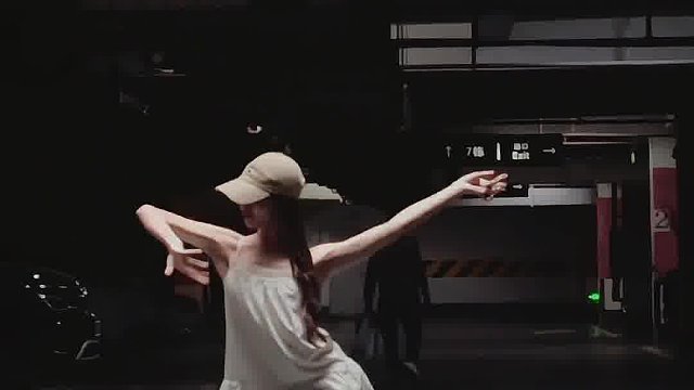 戏子多秋 可怜一处情深旧