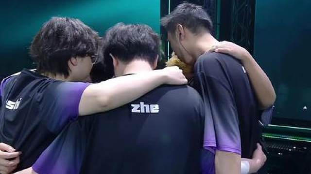 RA又又又进总决赛了！AQ状态低迷跌入败者组！