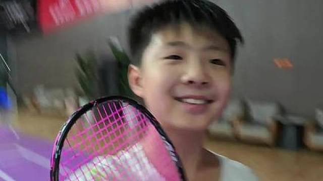 世界上最好的贵人就是执行力超强的自己，想去做一件事情就去做，哪怕做的很烂，哪怕做的一切都不完美，一个粗糙的开始，就是一个最好的开始。行动大于一切，它大于你所有的梦想，大于你所有的计划，大于你所有的认知，所以，用实际行动去解释一切