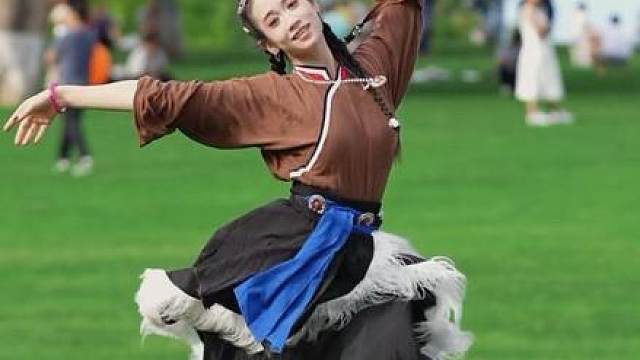 拉索一响，你会想起谁