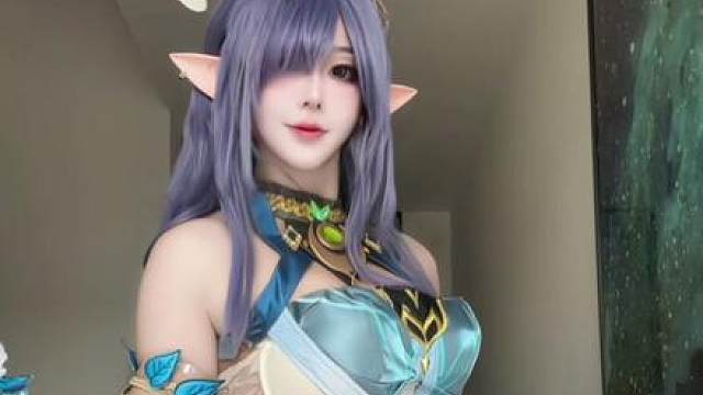 一阵香风袭来……