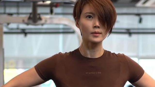 歌曲的名字叫：《一个人挺好》