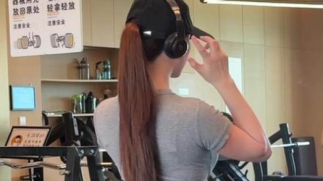 怎么还不谈恋爱，不会是在等我吧