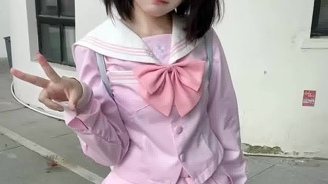 我总是试图找到一个可以依靠的肩膀 却忘了陪伴都是阶段性的