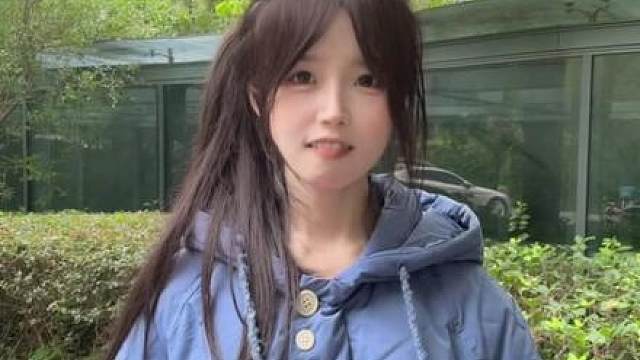 天冷了大家多吃点衣服