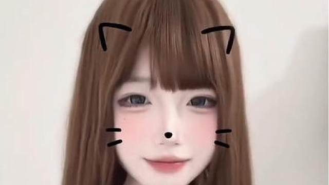 我能嘤嘤嘤也能冷冰冰还能陪你躺在天台上数星星 我能给你偏爱 ️也能给你例外 还能给你完美爱情没有伤害