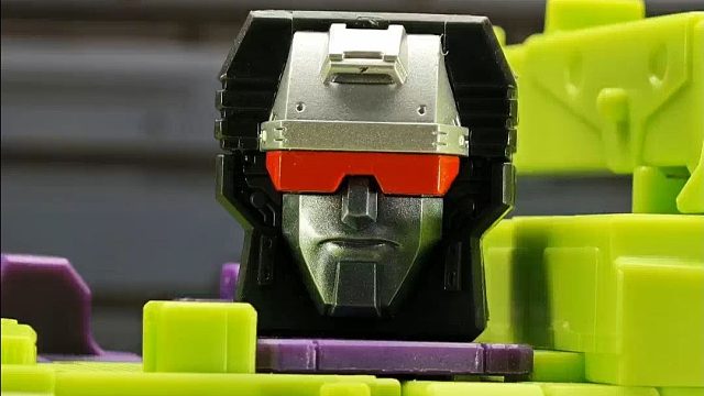 SS86大力神，挖地虎合体战士。