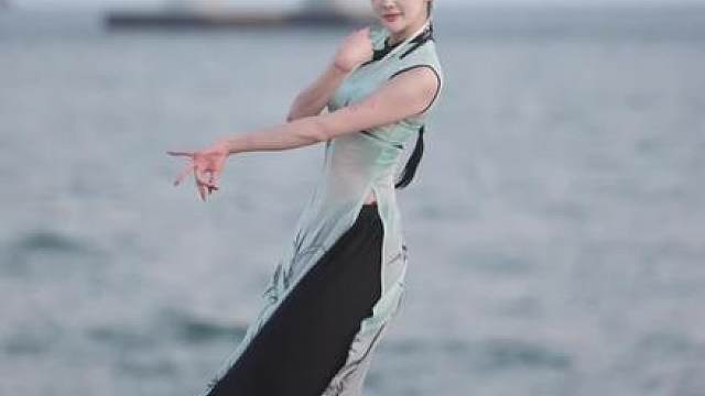 留得残荷听雨声