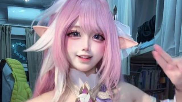 这个小爱莉不可以再吃胖了 已经有点猪咪了