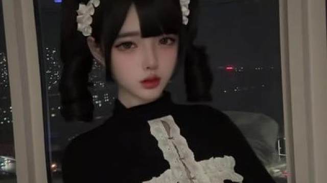 我能嘤嘤嘤 也能冷冰冰