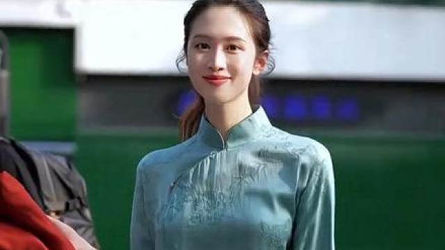 夏日炫酷的上海街头