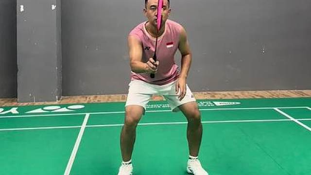 第一次上场进行多球训练，这一个月的努力没有白费，感谢施教的悉心指导