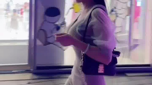 人和人的缘分 不是一场不出门就能避开的雨