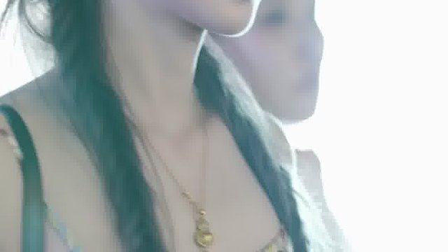 麻花辫牛仔裤小姐姐