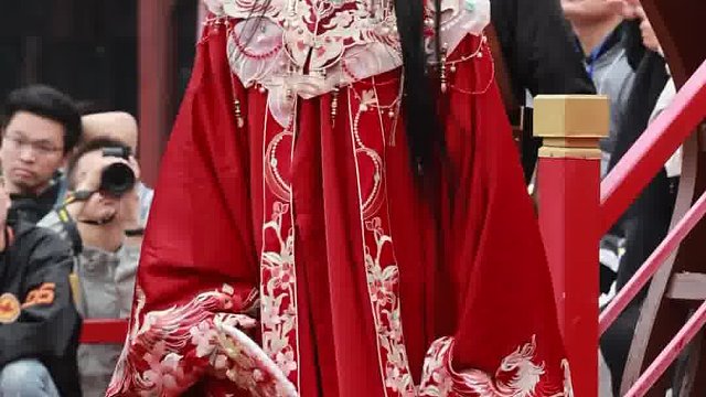 乌苏苏这小表情也太可爱了吧