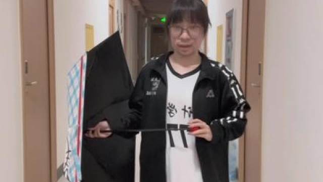 爱匆匆一瞥不过点缀