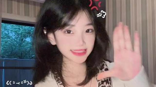 请你再靠近我一点点！！