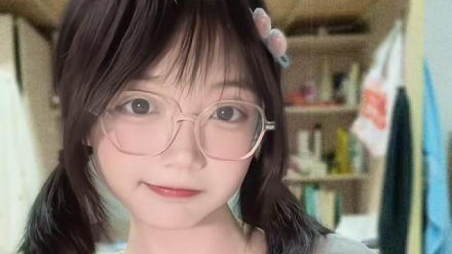 我看着你的脸 轻刷着和弦