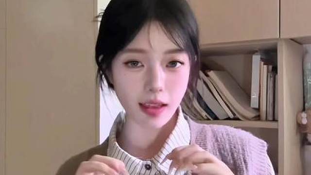 还是扎头发精神