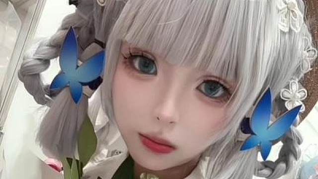 宝石成了赝品 她的双眸才是真迹