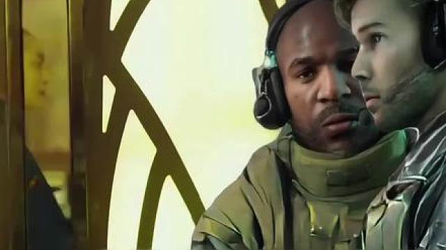 当跑刀鼠鼠打了护航板板