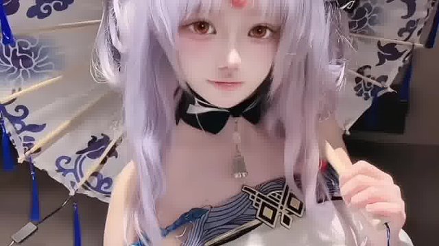 玉弓映嶂时，白鸮游云间