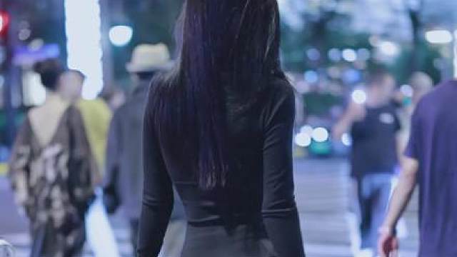 完美身材黑色御姐