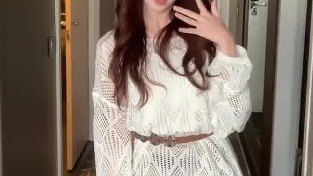 浅笑间的清甜，风都带着温柔调