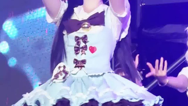 原地转了一圈变成田甜圈