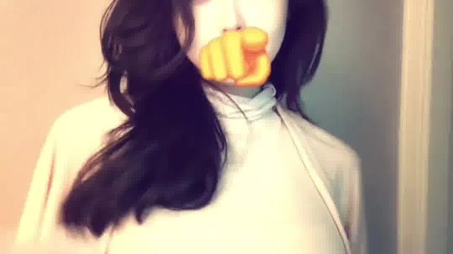 抓到了 你又在偷看